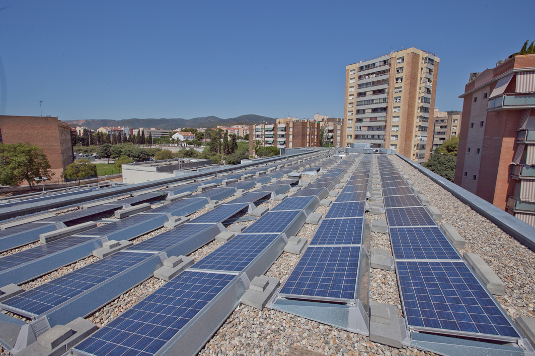Viladecans estudiarà el potencial fotovoltaic de tots els edificis de la ciutat