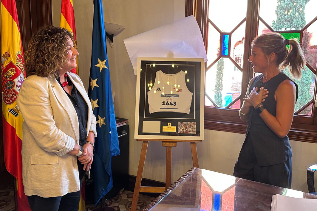 La marxadora María Vasco celebra a Viladecans els 25 anys de la seva medalla olímpica