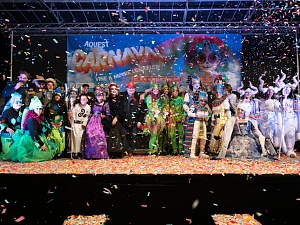 Viladecans celebra el Carnaval amb prop de 2.000 participants a la rua, que allarga el seu recorregut